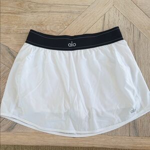 Alo White matchpoint skirt medium